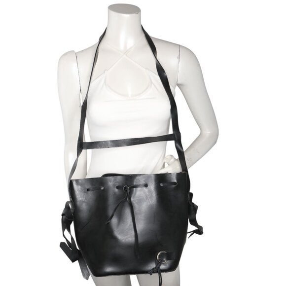 DESIGNER Daniela Barros Black Leather Shoulder Bag Bucket  Drawstring Minimalist - Picture 8 of 15